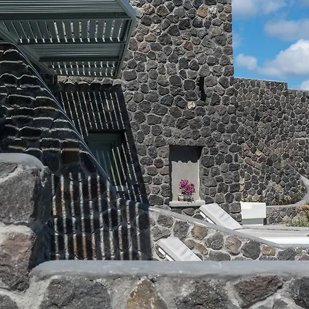 Elements Of Caldera Hotel