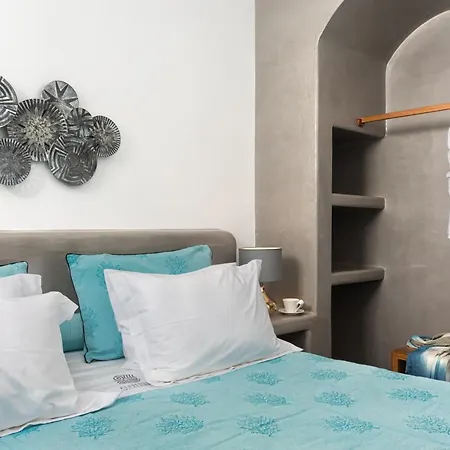 Hotel Elements Of Caldera 4*